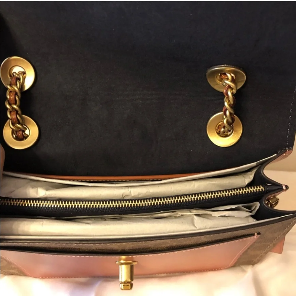 Signature Color Block Pocket Parker Coach Bag - Picture 7 of 8